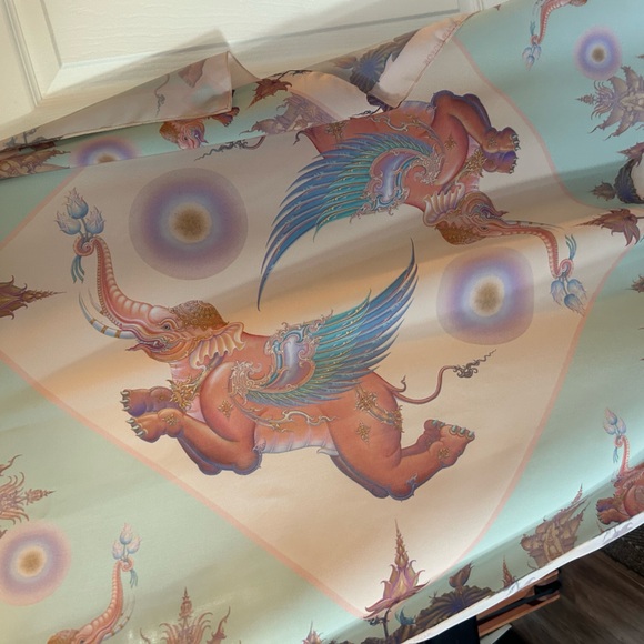 Limited Edition Moca Bangkok Heavenly Elephant Silk Scarf Thailand Lotus Pink - Picture 11 of 11